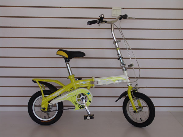 ͯ��֪���B(ni��o)���S12������܇(ch��)