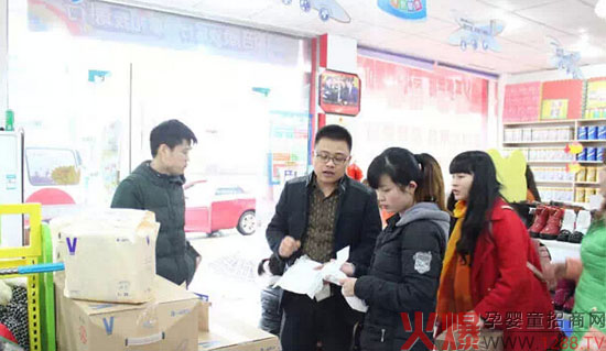 ǧ�˰ّB(t��i)�ۡ�һ��V ��������һ�N��һ��Vϵ���װl(f��)