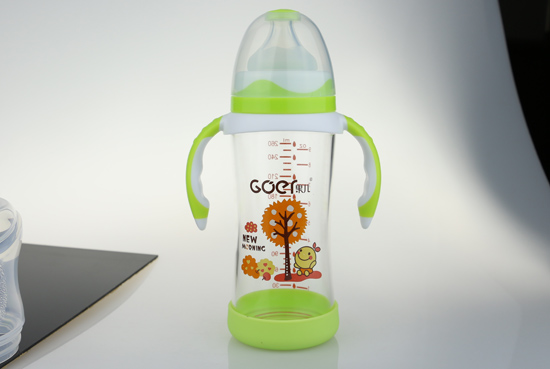 ����260ML���ھ��@��ˤ������ƿ�Gɫ