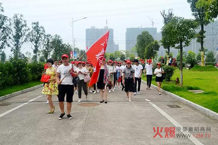 ����82λ��(j��ng)�N(xi��o)���^�S����֮���� ��ͬҊ(ji��n)�C�|(zh��)���f(w��n)�o(w��)һʧ�ĬF(xi��n)�������S