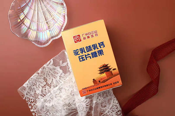  ����ɽ���ζ���}��Ƭ�ǹ�