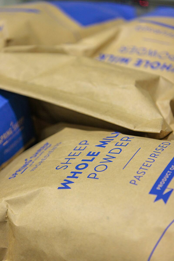  Spring Sheep���dԭ�Ϯa(ch��n)Ʒ