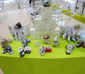 ������ؐ��ͯ��Ʒ����չʾ