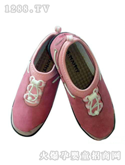 ���ķ�ɫ�ЋD����Ь