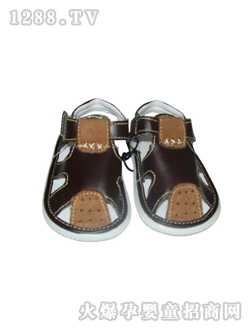 һ�ѿ���ɫ��Ь