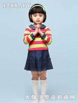 QQ寶貝芭比公主些列長(zhǎng)袖針織衫