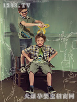 �\�������b