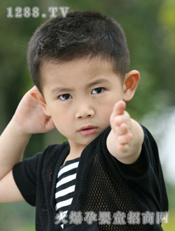 С��ؐ�r�к�ɫ���b