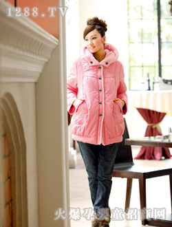 ��̩��ɫ���b