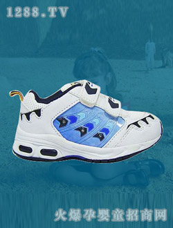 ���ٰ�ɫ���eЬ