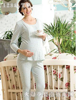 �Є�(d��ng)����ɫ�ЋD��(n��i)��