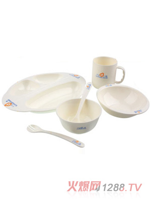 �ɐ�С���냺��Ʒ�Y�а˼��M