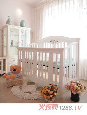 �����Ȱ�ɫ�냺��