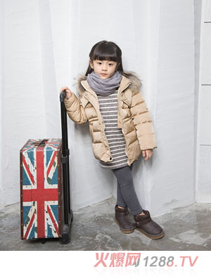 ���c(di��n)�neͯ��Ů�����������\