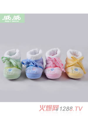 �������q��Ь��ɫ