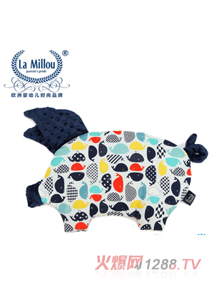 拉米洛新魔幻大藍鯨小豬枕勇氣海軍藍