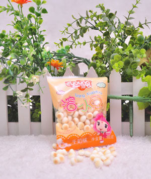     һ�P(y��ng)ţ��ζ��С��18�˳�ɫ